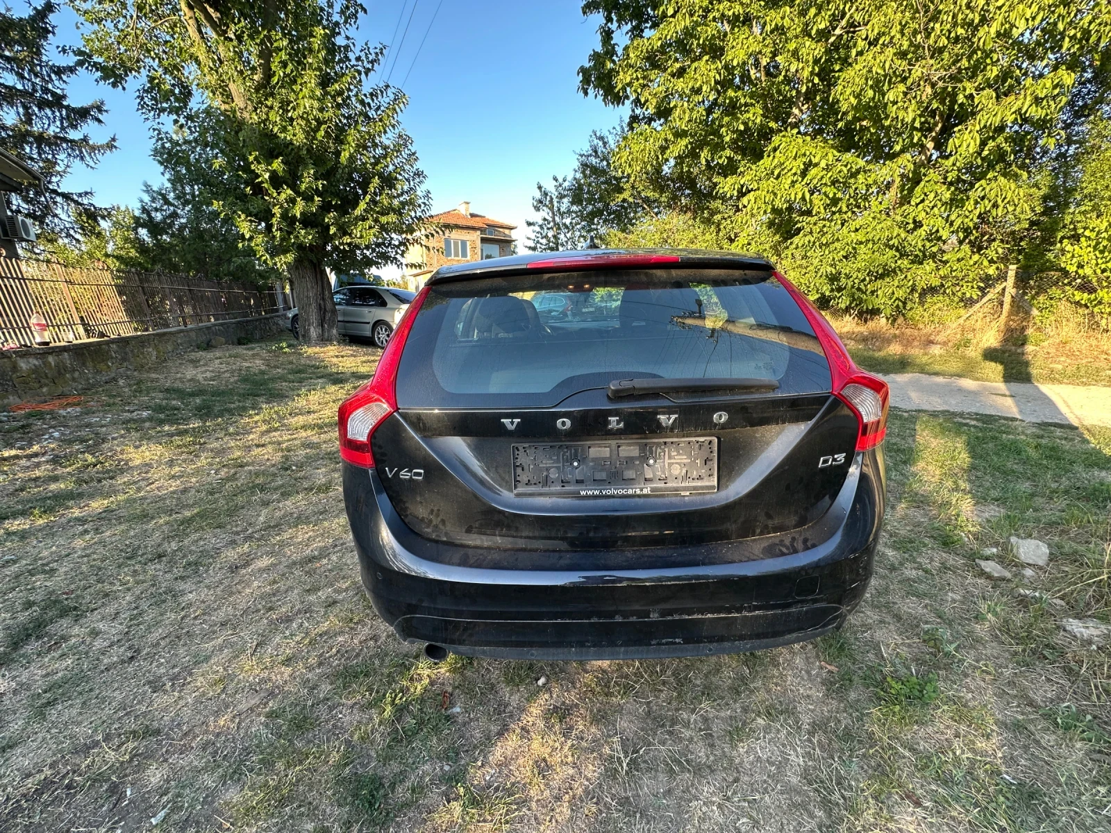 Volvo V60 D3 136 - изображение 2
