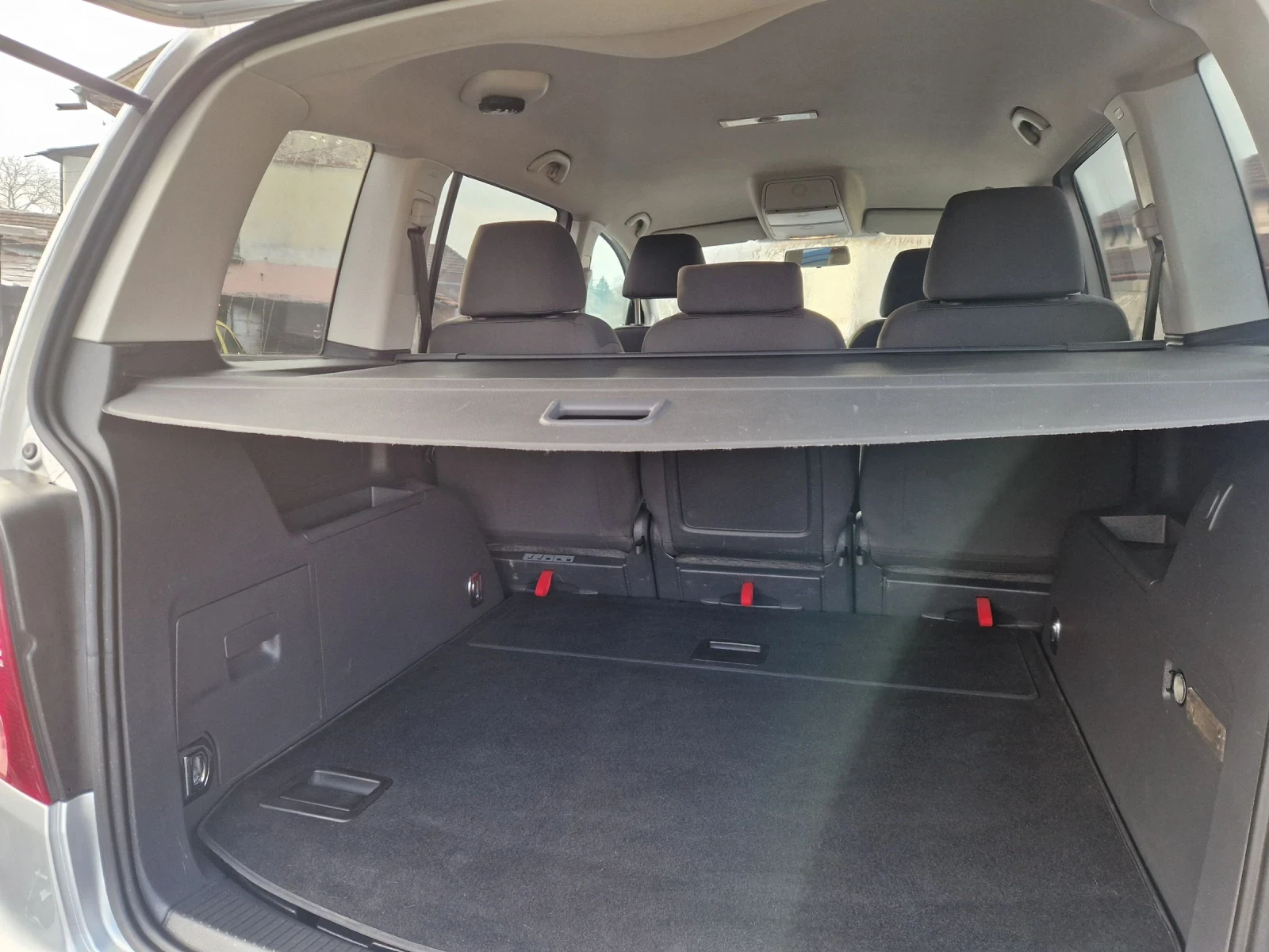 VW Touran 1.9TDI 105�.�. | Mobile.bg � ����������� 16