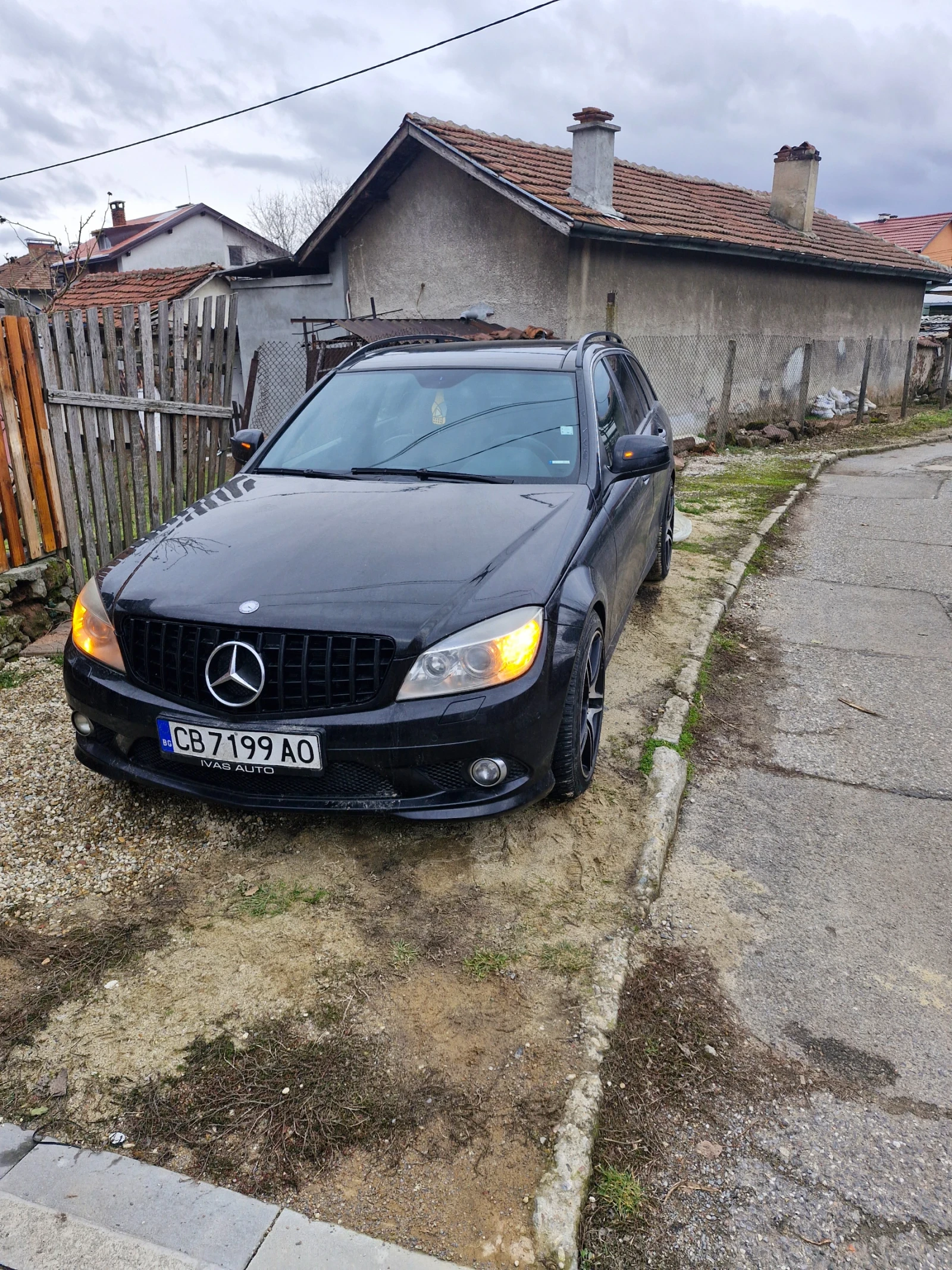 Mercedes-Benz C 220, снимка 14 - Автомобили и джипове - 53610648