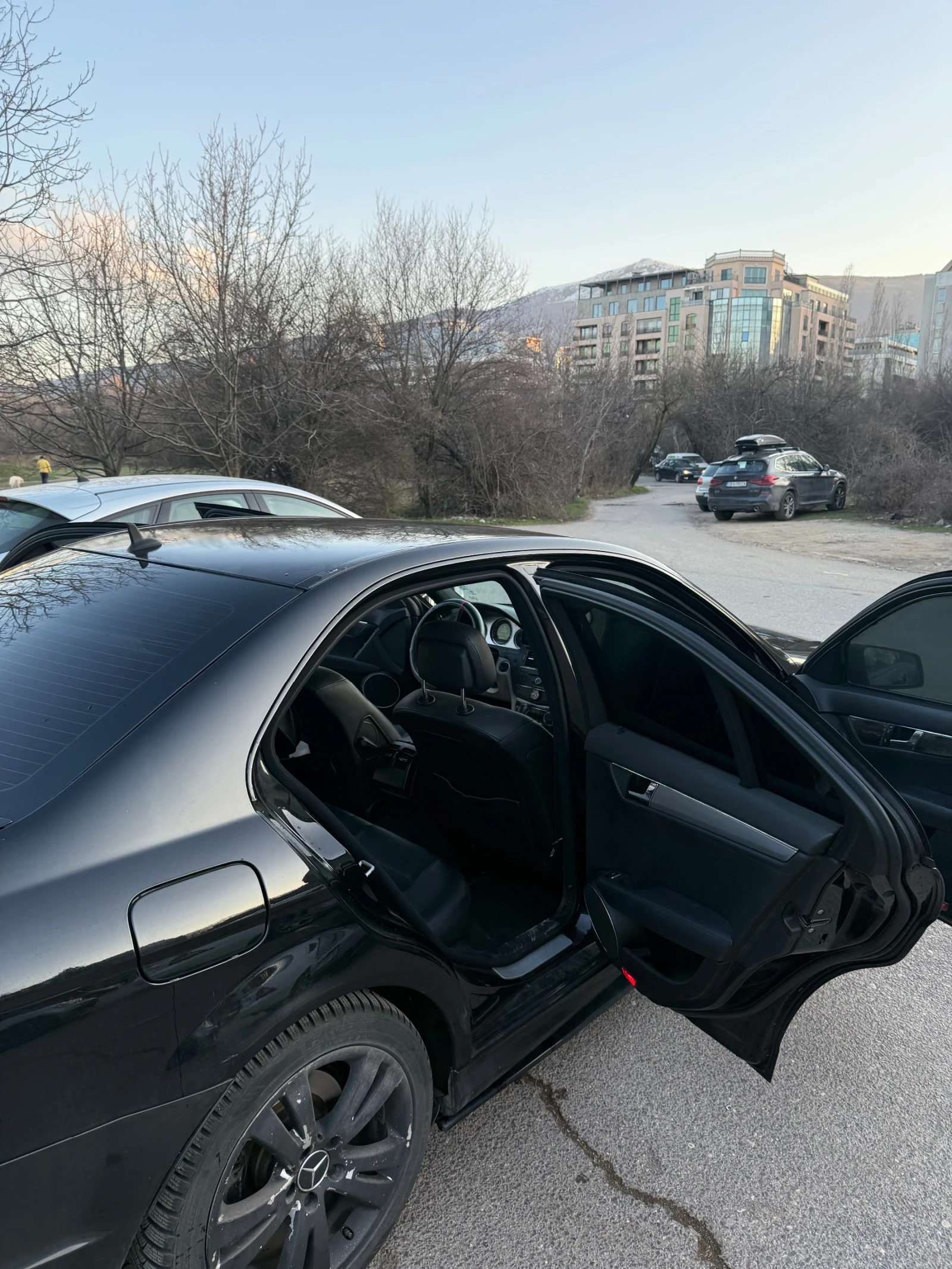 Mercedes-Benz C 220, снимка 6 - Автомобили и джипове - 53849206