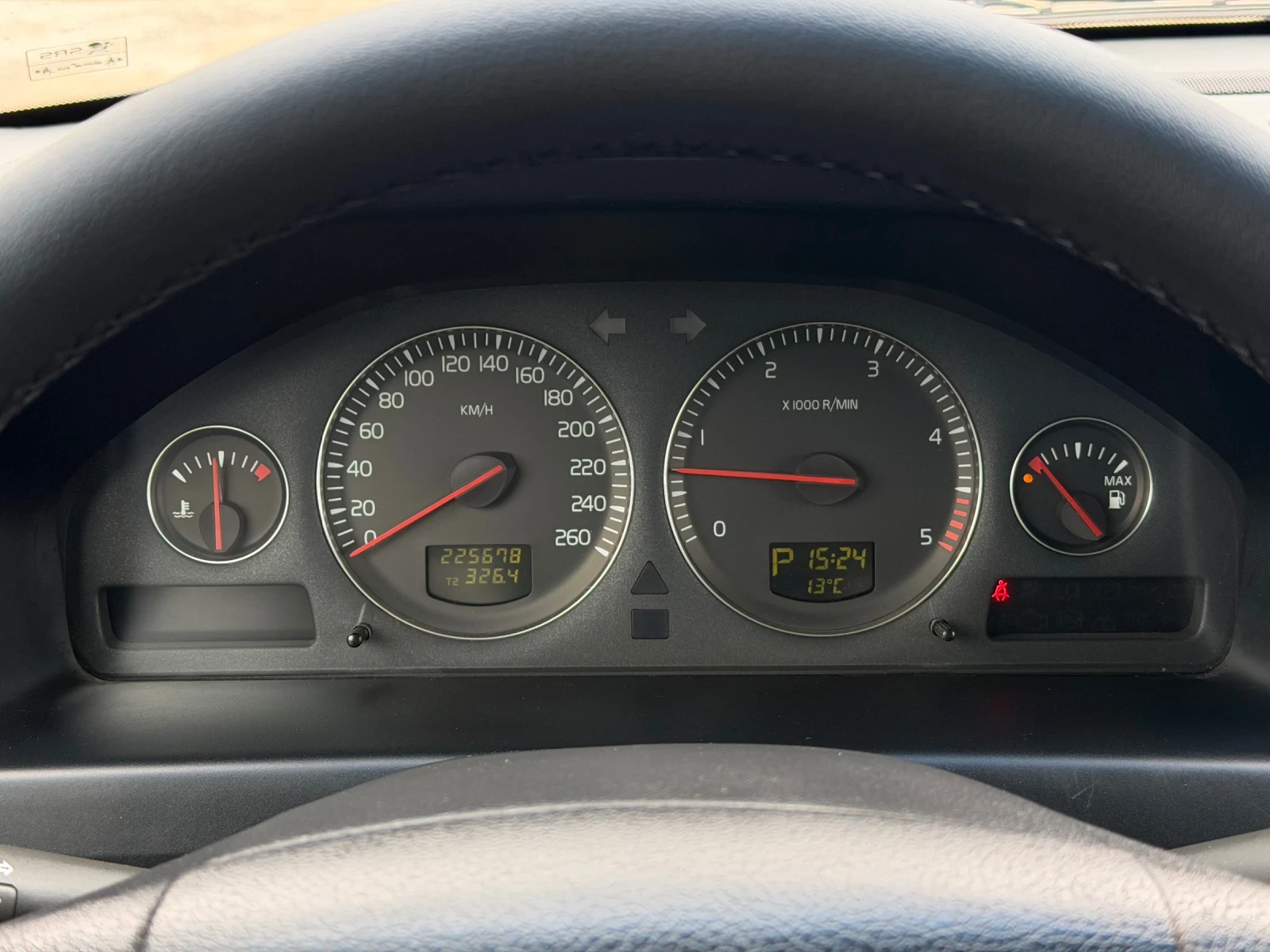 Volvo Xc70 2.4D5 163к.с * Автоматик* * Ксенон* * Италия* , снимка 16 - Автомобили и джипове - 54033901