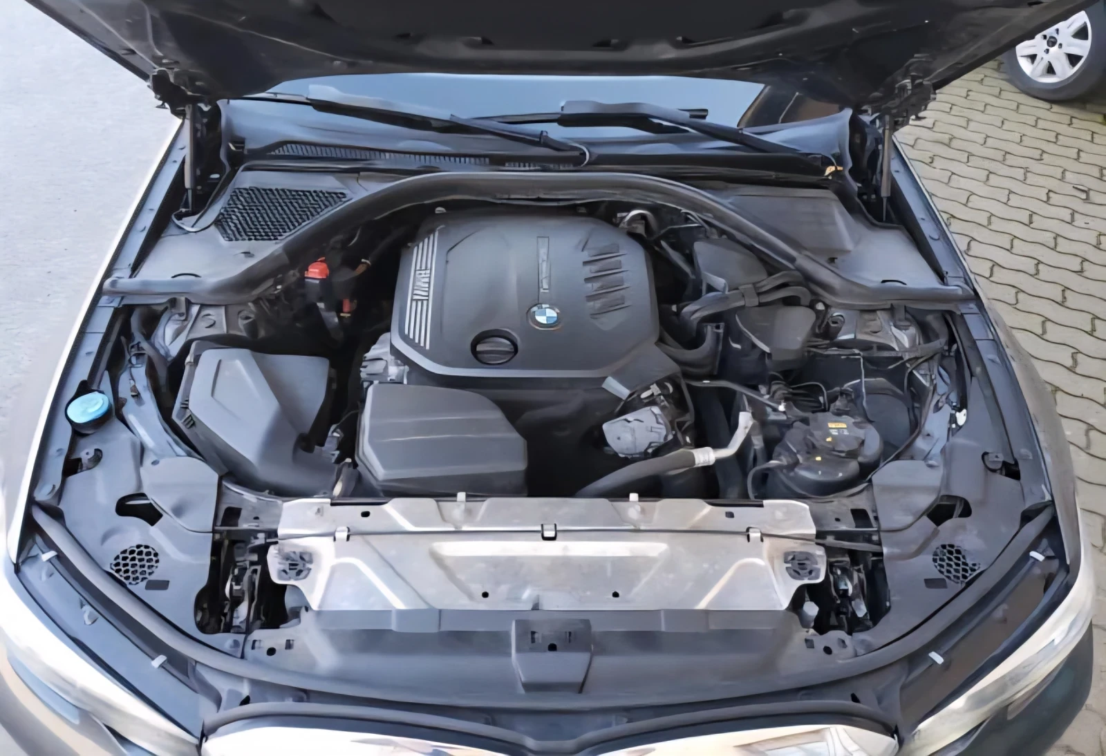 BMW 320 G21, снимка 10 - Автомобили и джипове - 54322448