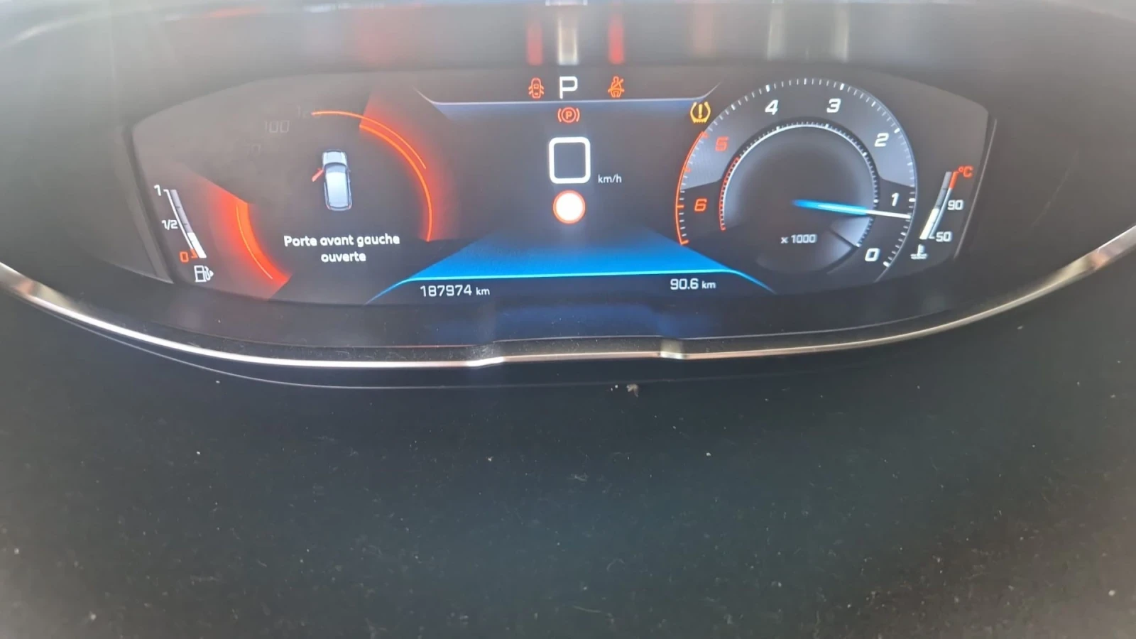 Peugeot 3008 2.0GT LINE BLUEHDI EAT8 181 | Mobile.bg � ����������� 3