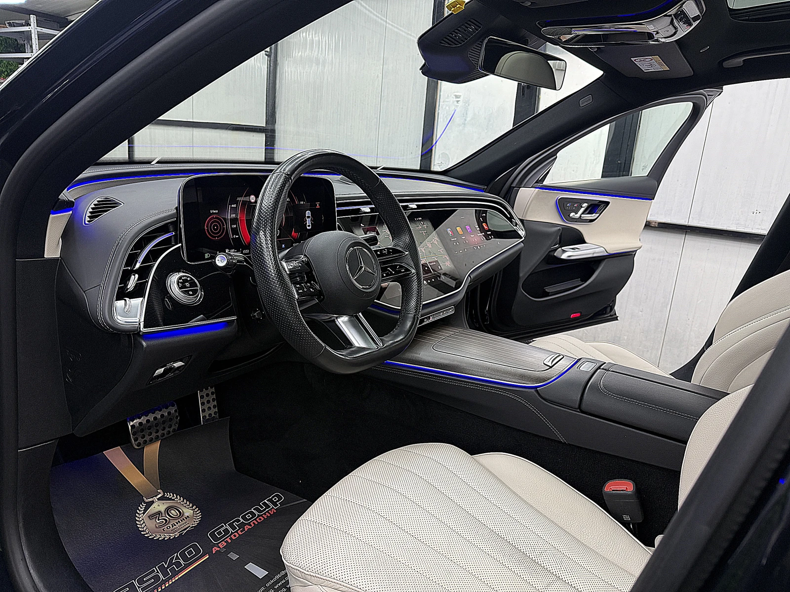 Mercedes-Benz E 220 AMG-line/PANORAMA/FULL/������ �������� ������ | Mobile.bg � ����������� 13