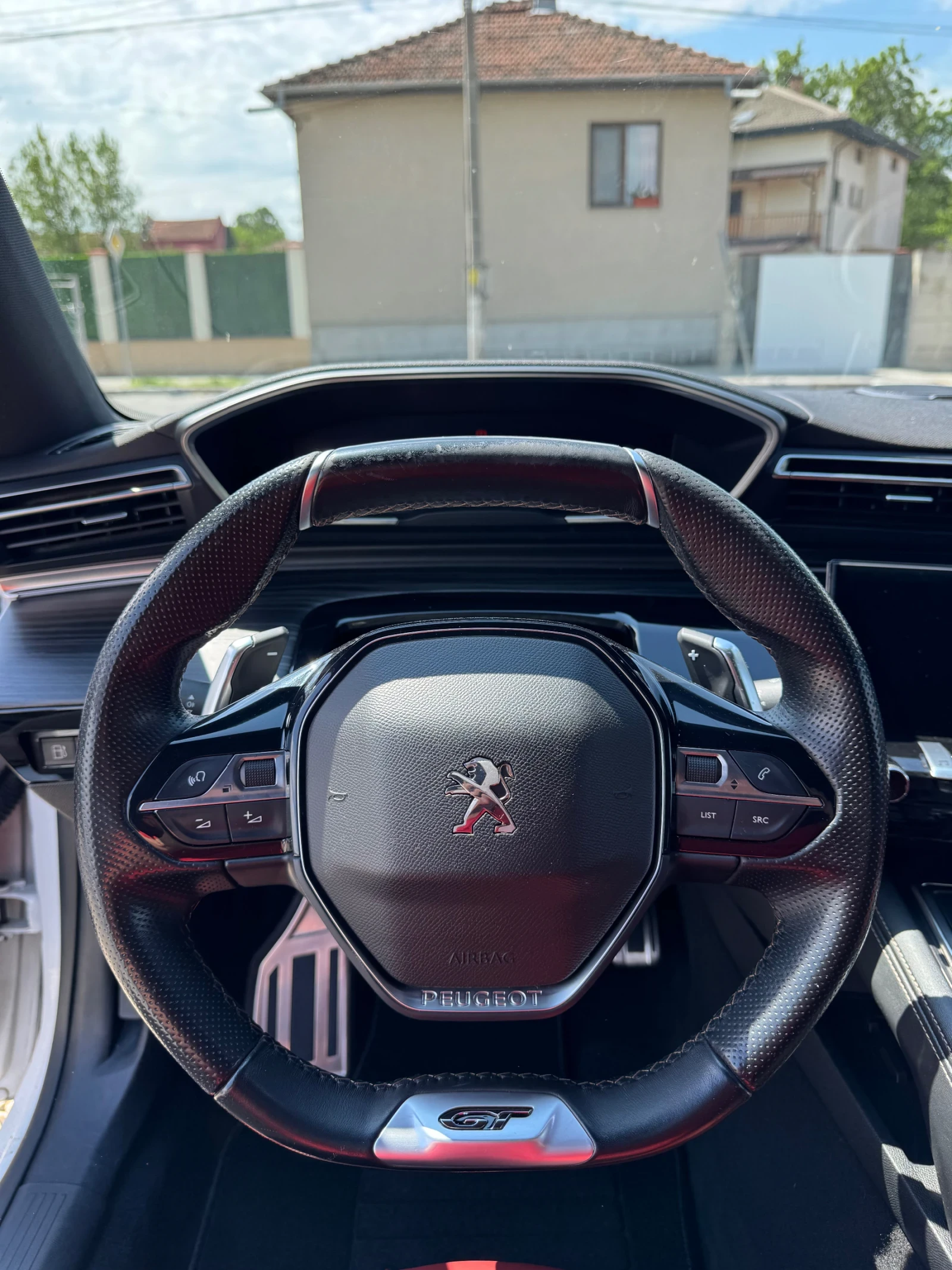 Peugeot 508 Plug-in Hybrid/GT/Focal/360/ACC/Night Vision, снимка 11 - Автомобили и джипове - 54634045