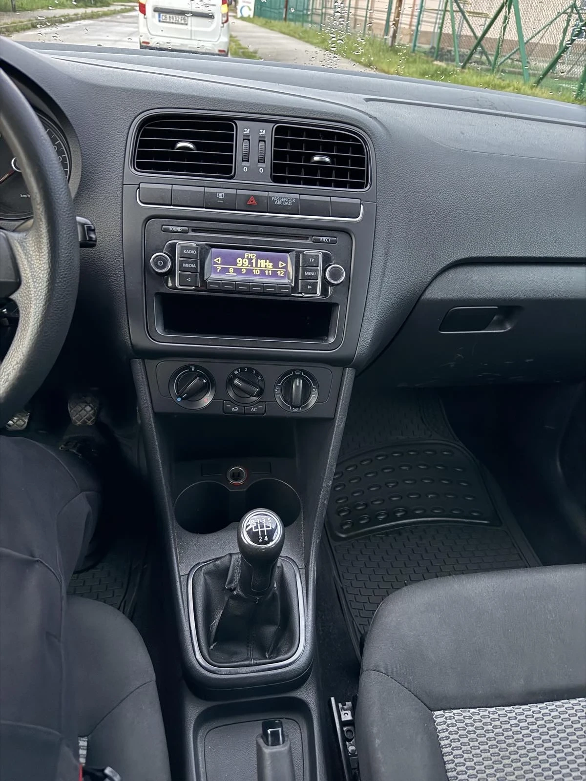 VW Polo 1.2 TDI, снимка 7 - Автомобили и джипове - 54650518