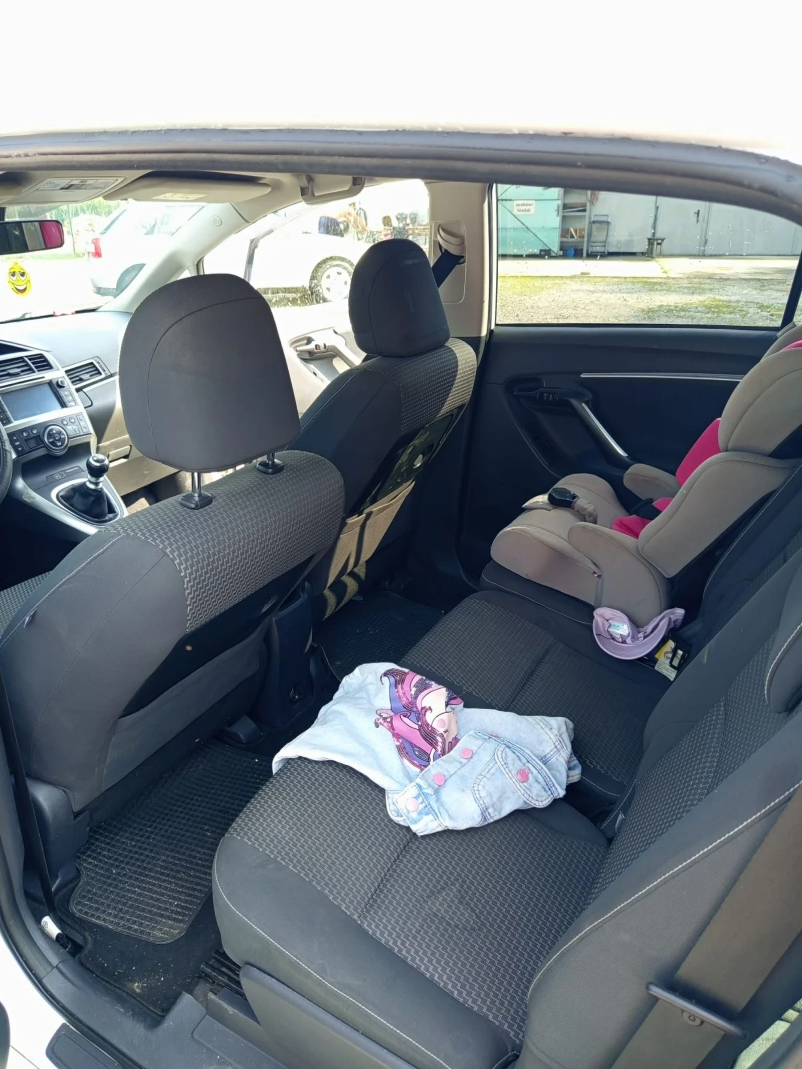 Toyota Verso 1.6, снимка 12 - Автомобили и джипове - 55065755