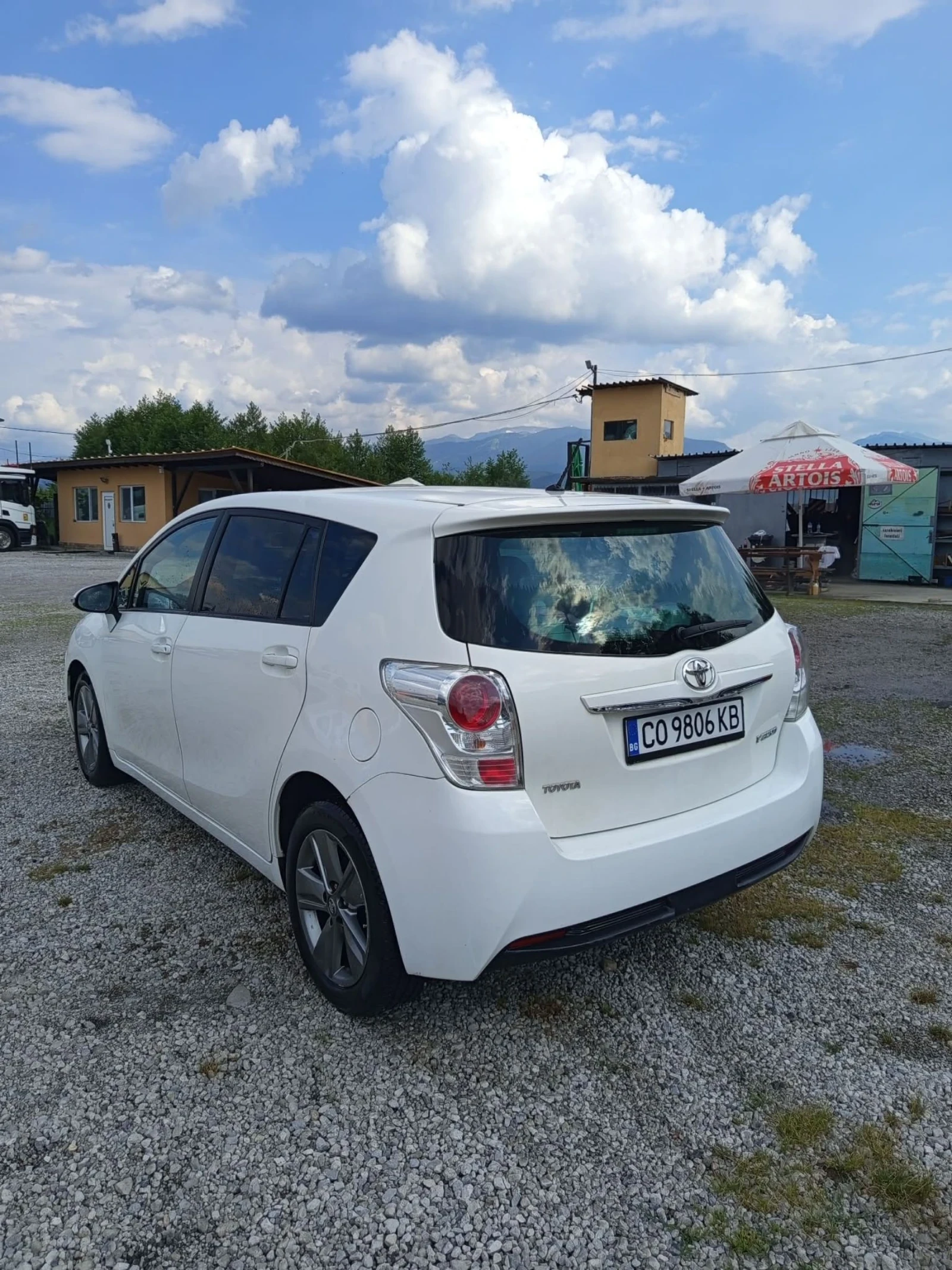 Toyota Verso 1.6, снимка 5 - Автомобили и джипове - 55065755