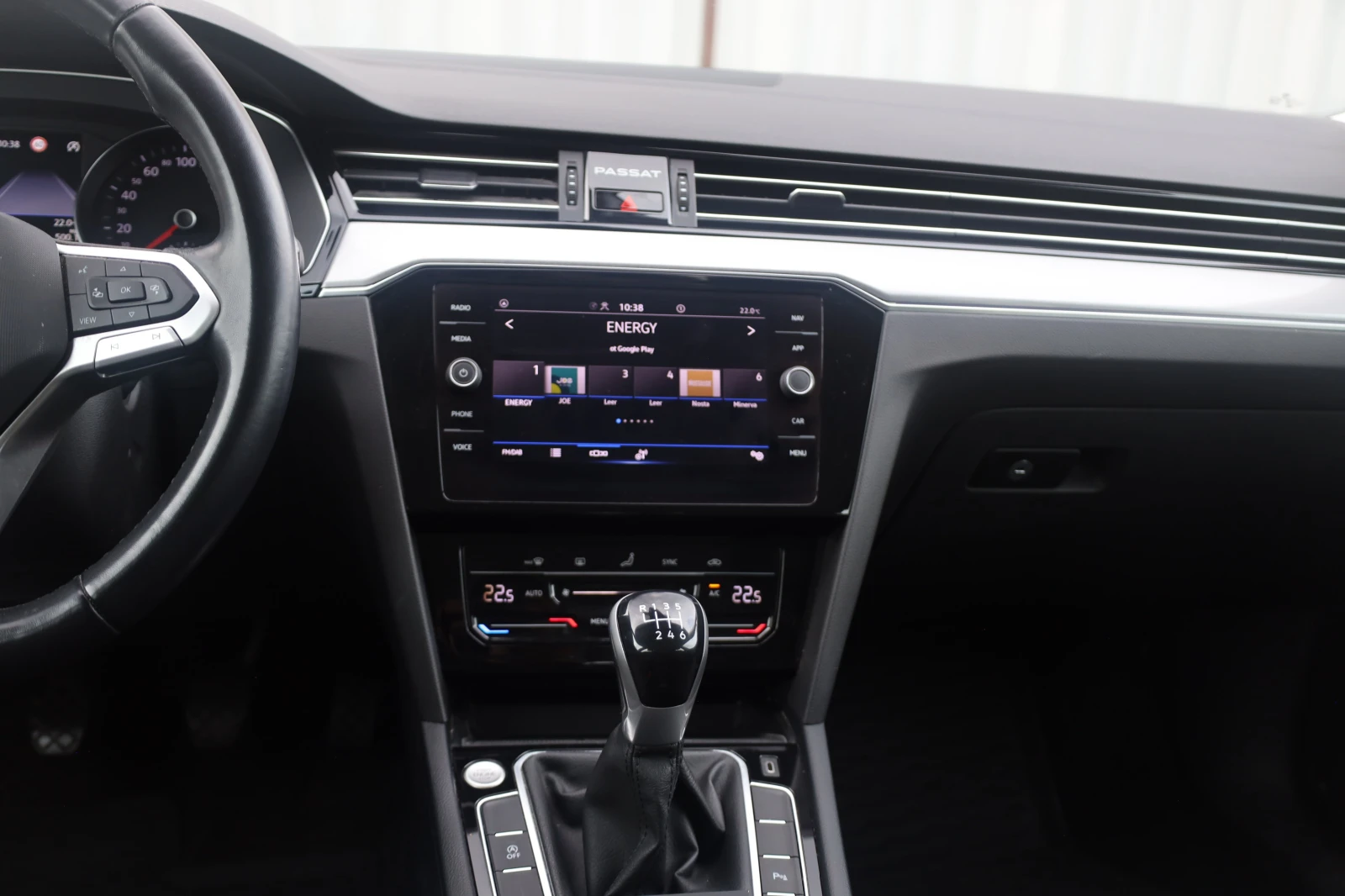 VW Passat 2.0 TDI Face ACC KAM KeyStart Blind Lane #iCarbg, снимка 14 - Автомобили и джипове - 55708017