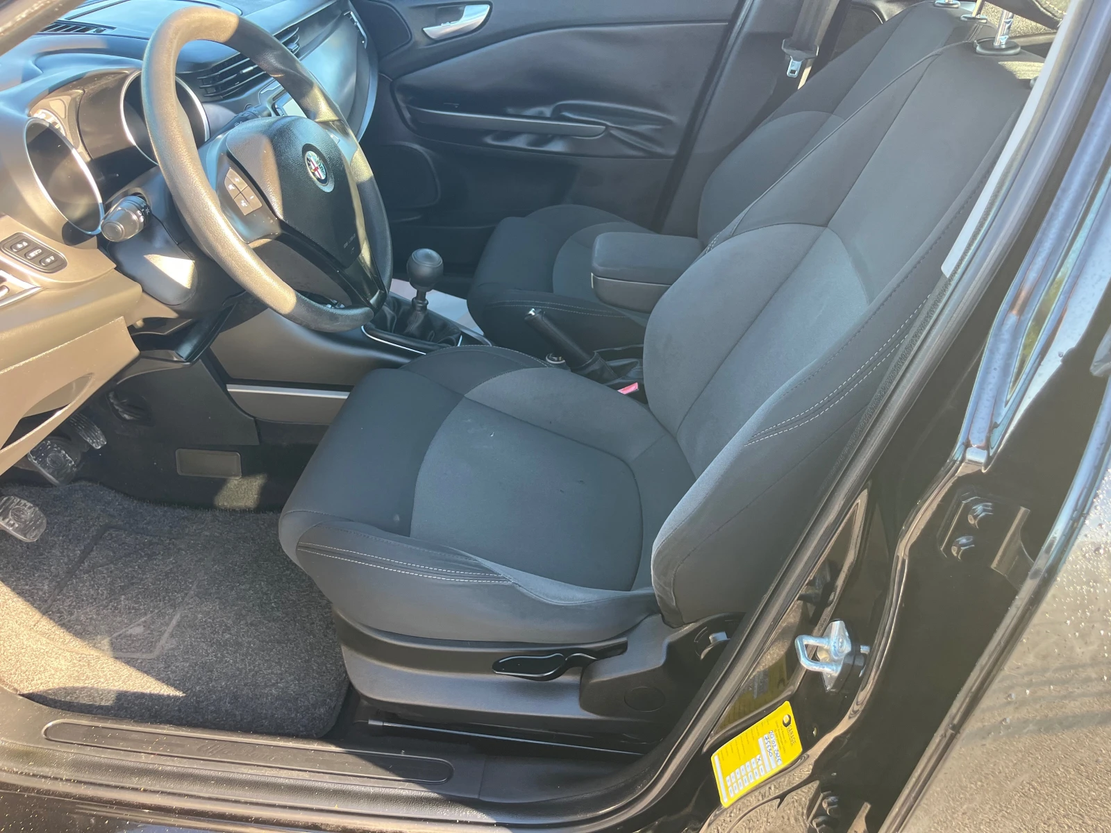 Alfa Romeo Giulietta 1.4 Turbo NAVI KTEO , снимка 9 - Автомобили и джипове - 56004392