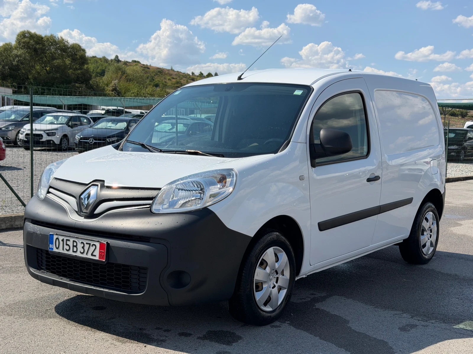 Renault Kangoo 1.5 DCI, снимка 2 - Автомобили и джипове - 56015379