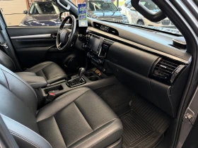 Toyota Hilux INVINCIBLE , снимка 9