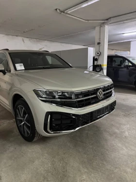 VW Touareg R-Line, снимка 2