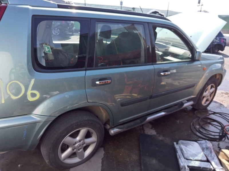 Nissan X-trail 2.2 yd22, снимка 2 - Автомобили и джипове - 45613920