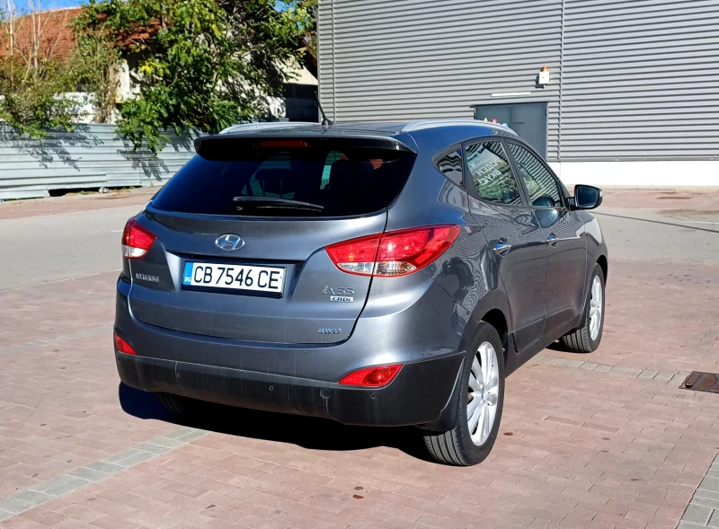 Hyundai IX35 2.0 CRDI 4x4 2013, снимка 7 - Автомобили и джипове - 47432813