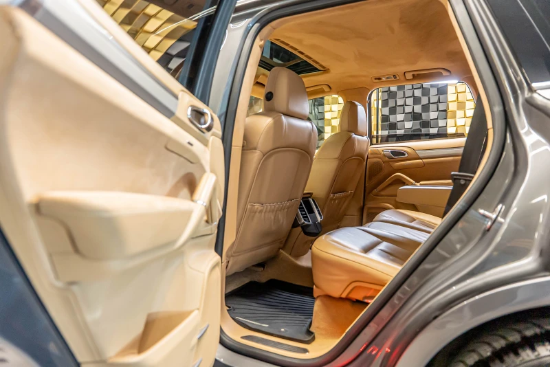 Porsche Cayenne GTS, снимка 14 - Автомобили и джипове - 51918628