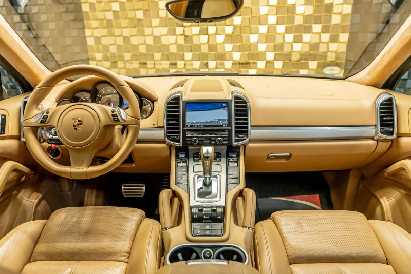 Porsche Cayenne GTS, снимка 16 - Автомобили и джипове - 51918628