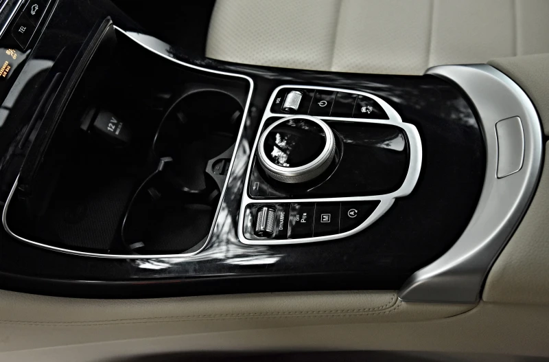 Mercedes-Benz GLC 220 GLC 220///9G//, снимка 12 - Автомобили и джипове - 52578953