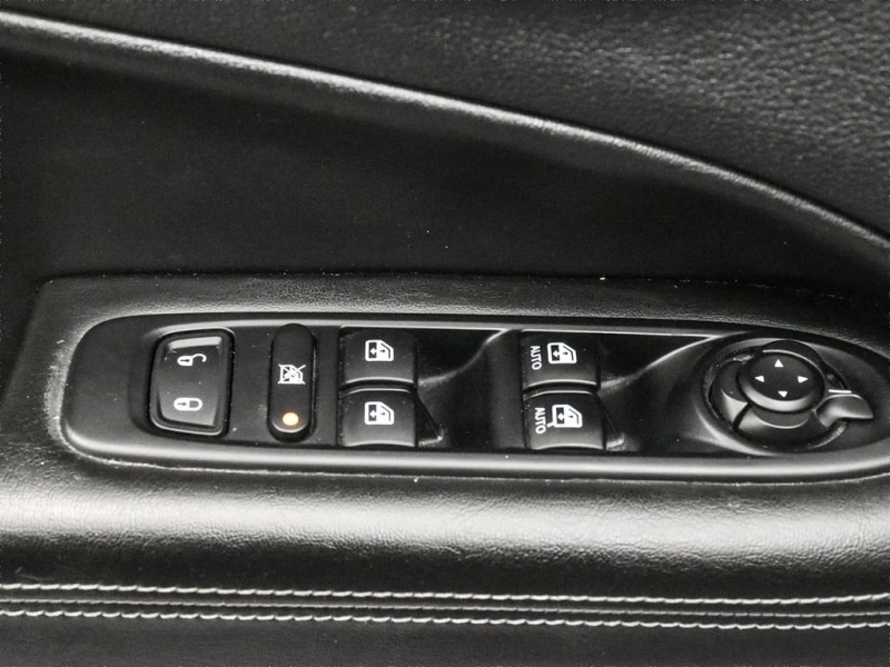 Jeep Compass * One Owner High Altitude! * CARFAX * ЦЕНА ДО БГ, снимка 12 - Автомобили и джипове - 52736248