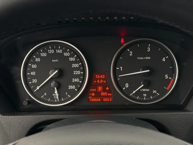 BMW X5 3.5D 286 * М-Пакет* * HUD* * Панорама* Вакуум, снимка 17 - Автомобили и джипове - 53571894