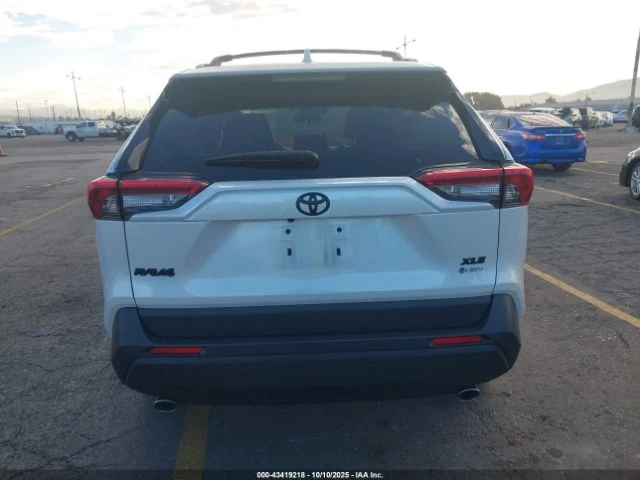 Toyota Rav4 HYBRID XLE PREMIUM - изображение 5