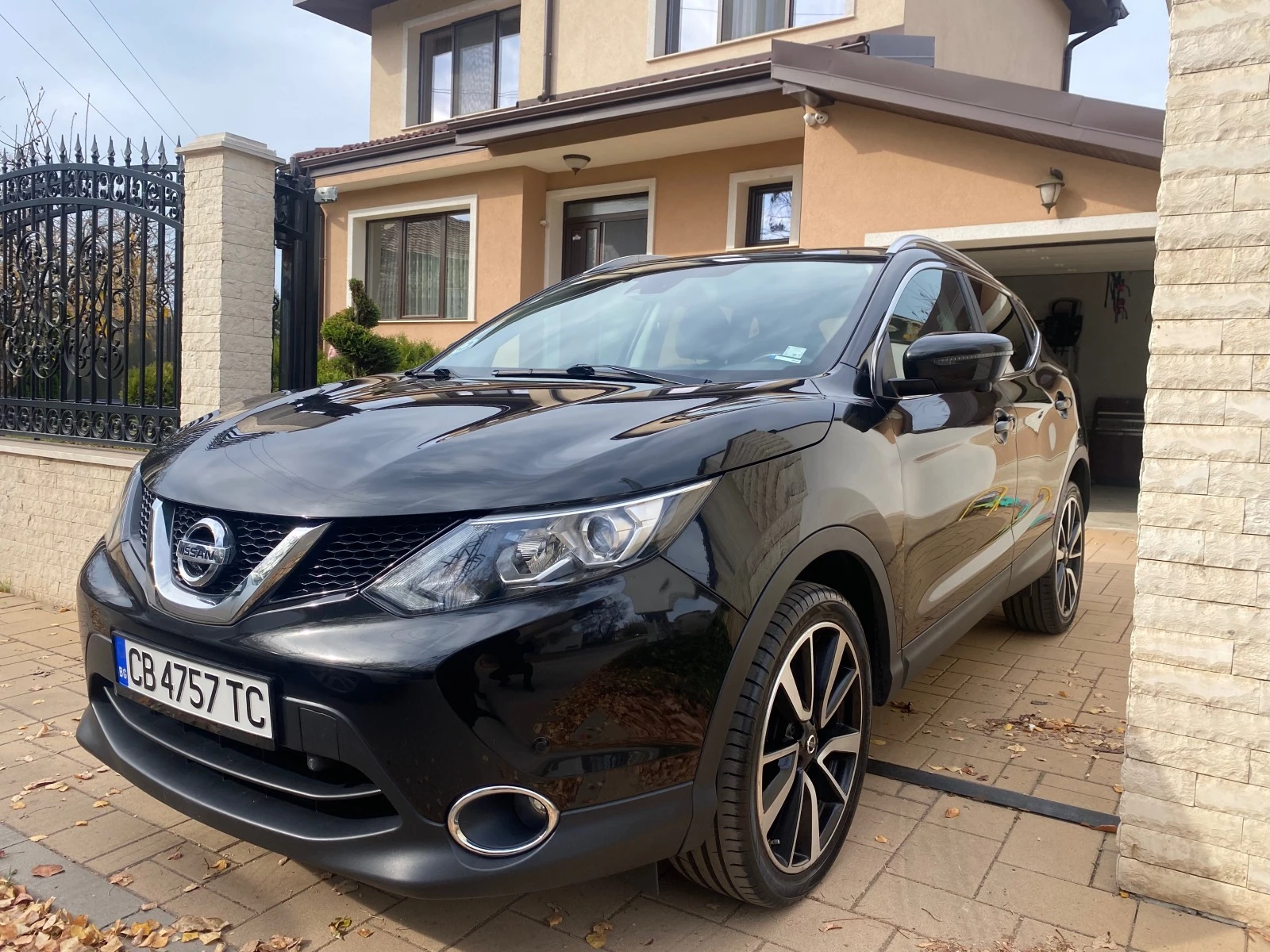 Nissan Qashqai 1.2 Dig Tekna - изображение 10