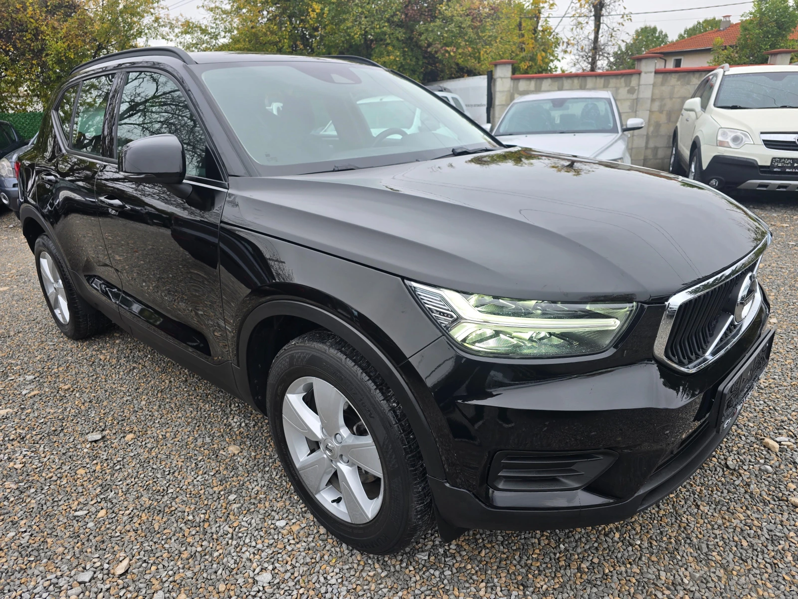 Volvo XC40 2.0D3-ЕВРО 6В-НАВИГАЦИЯ-АВТОМАТ--КАТО НОВ - изображение 8