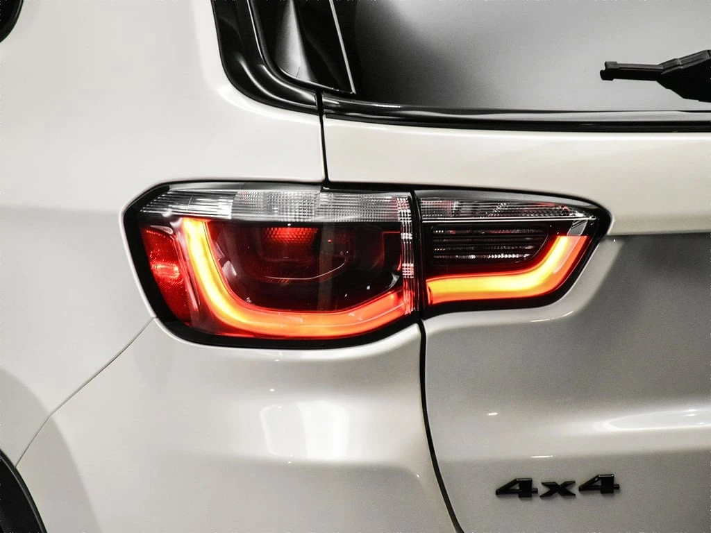 Jeep Compass * One Owner High Altitude! * CARFAX * ЦЕНА ДО БГ - изображение 9