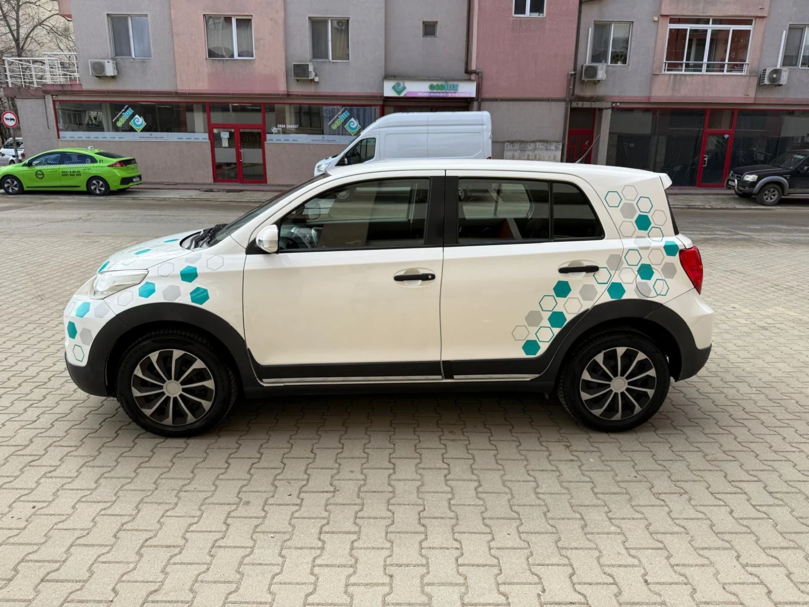 Toyota Urban Cruiser  - изображение 4