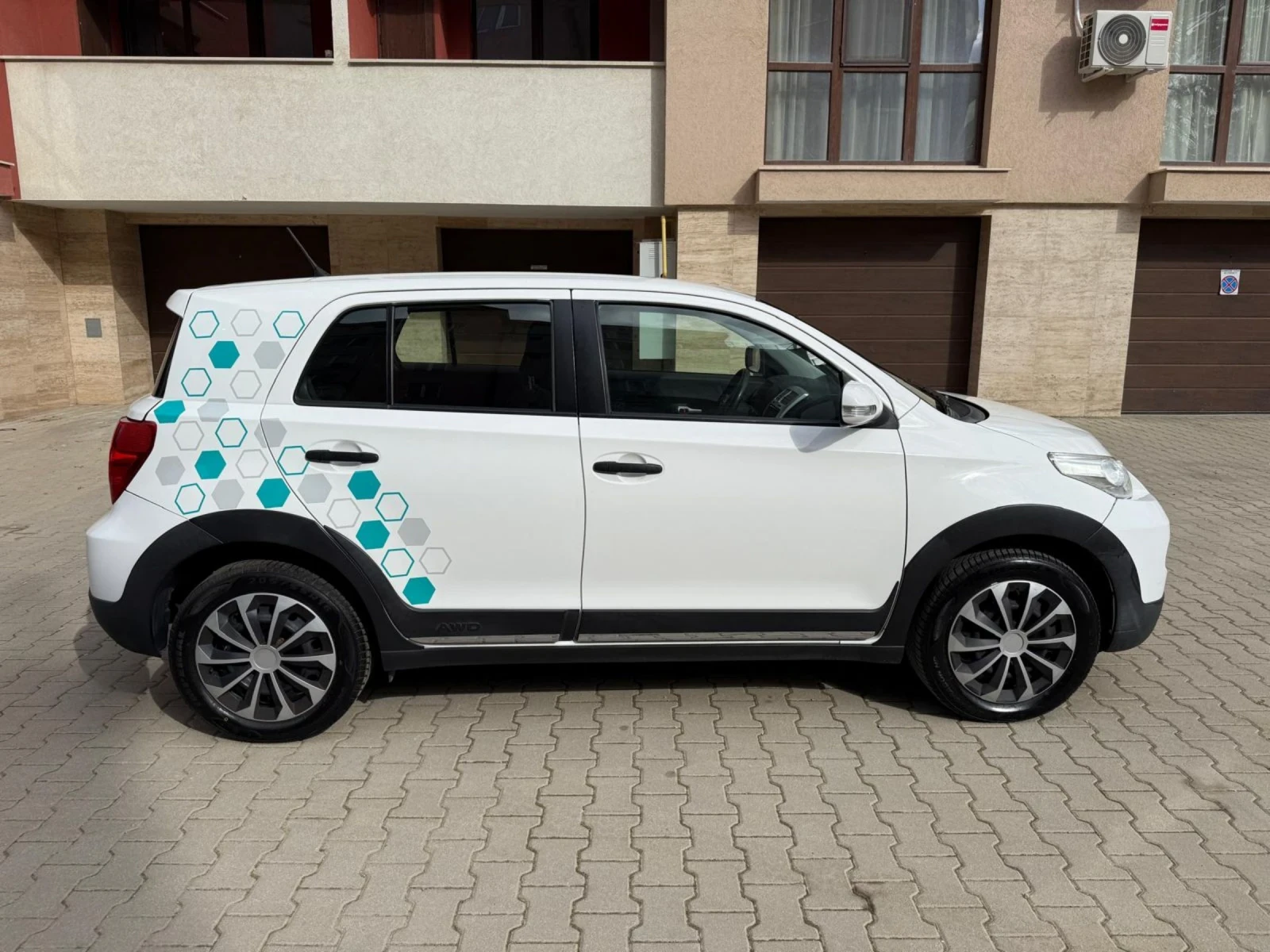 Toyota Urban Cruiser  - изображение 5