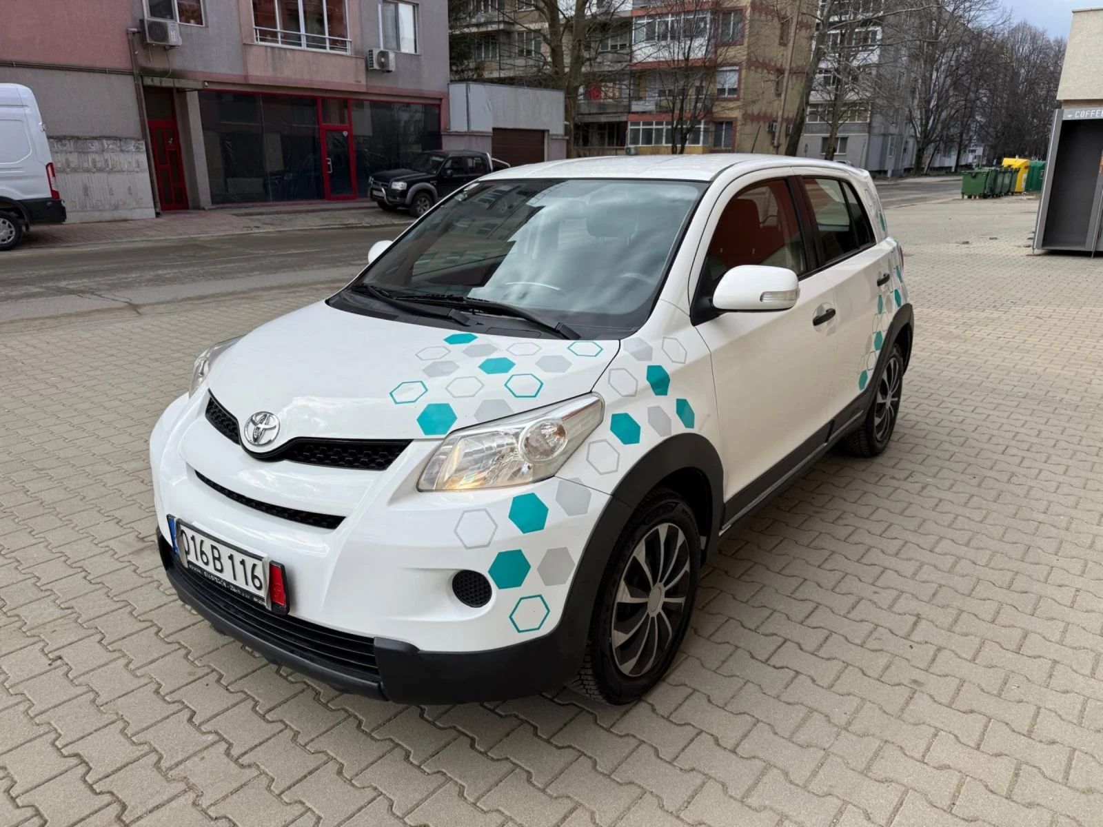 Toyota Urban Cruiser  - изображение 2