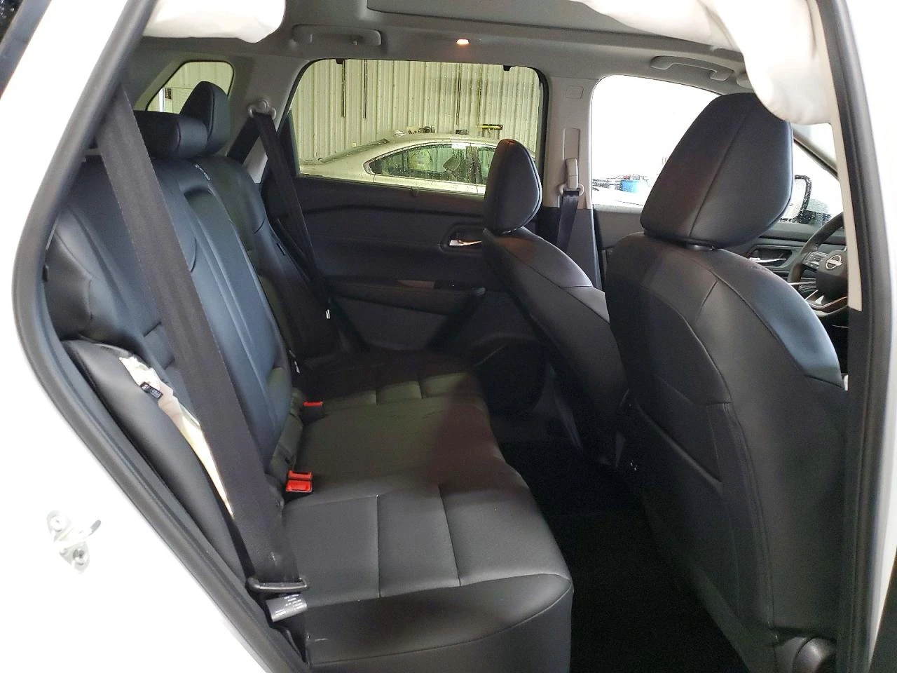 Nissan Rogue SV 4x4 КРАЙНА ЦЕНА ДО БГ!!!, снимка 11 - Автомобили и джипове - 54160151