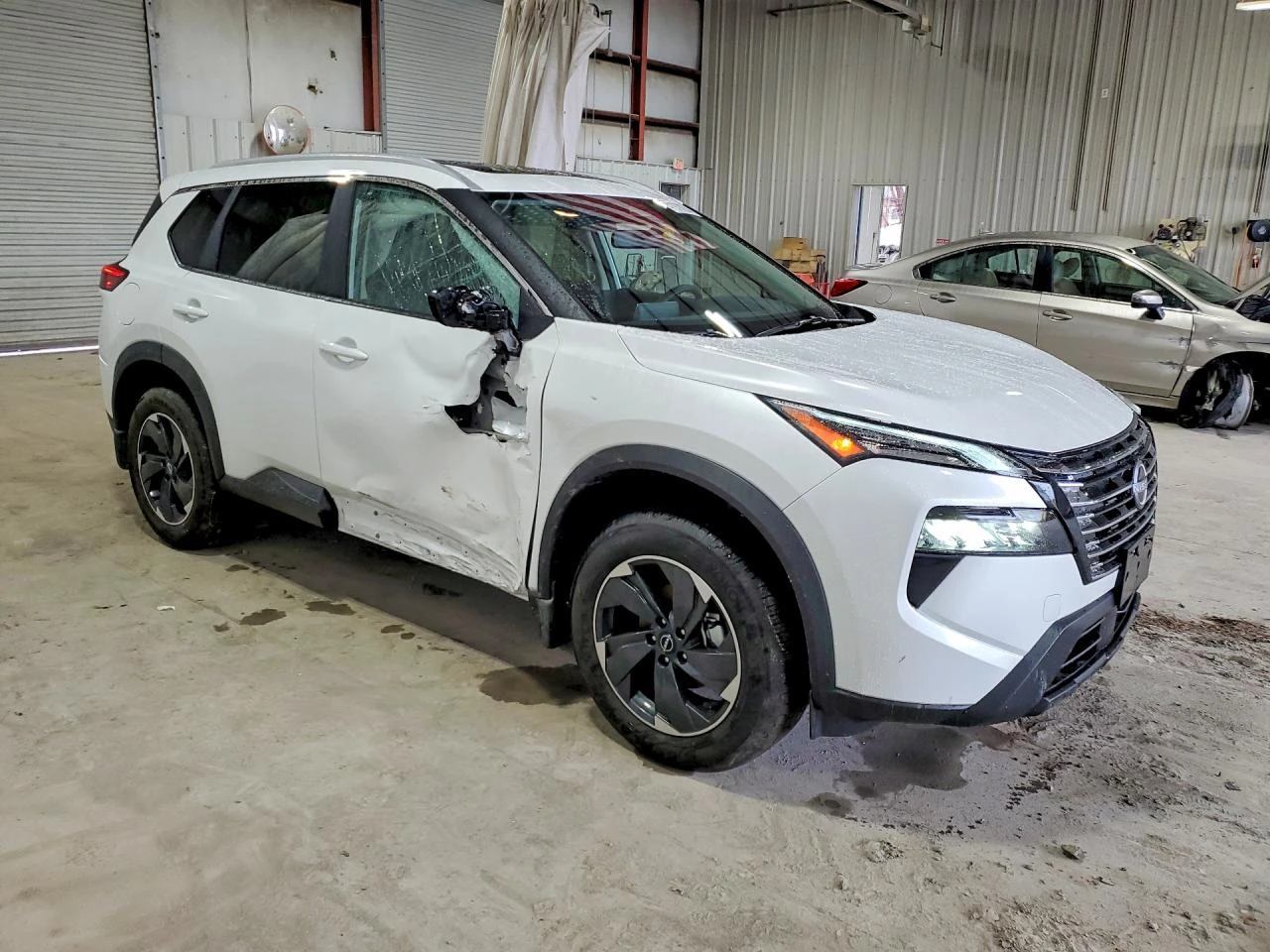 Nissan Rogue SV 4x4 КРАЙНА ЦЕНА ДО БГ!!!, снимка 4 - Автомобили и джипове - 54160151