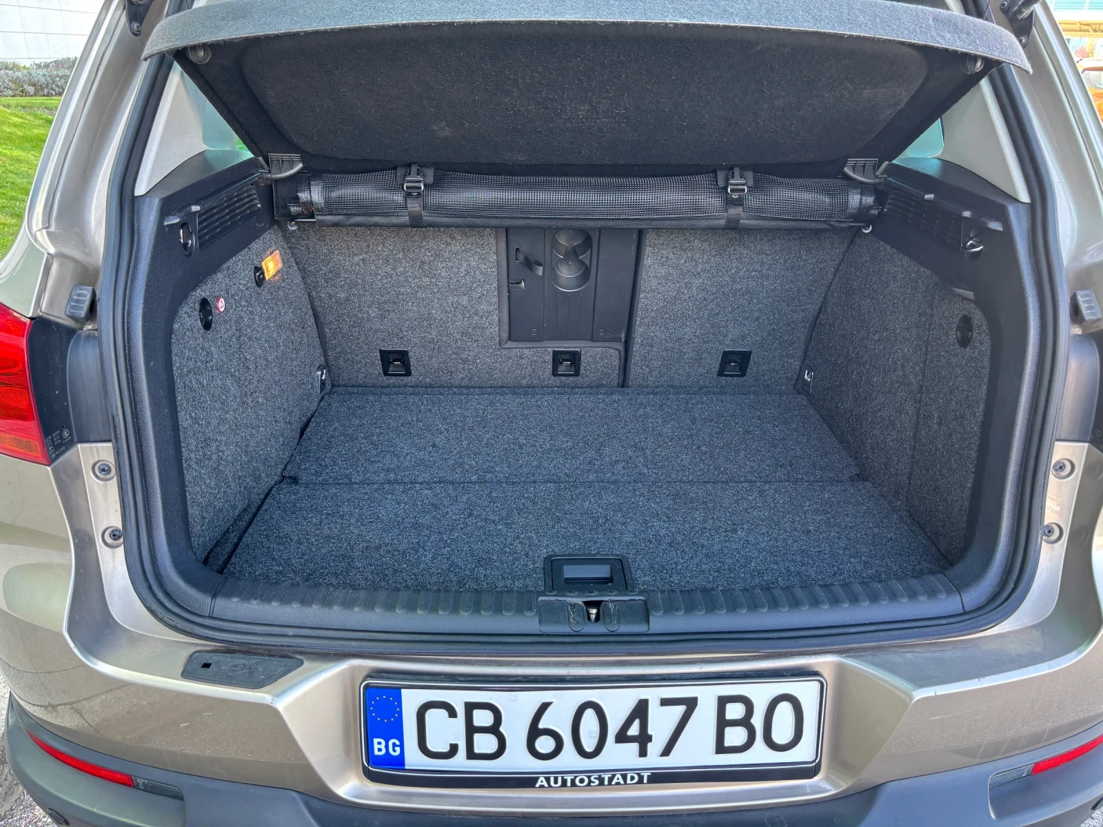 VW Tiguan 2.0 TSI Facelift (Sport & Style 4Motion), снимка 11 - Автомобили и джипове - 54361663