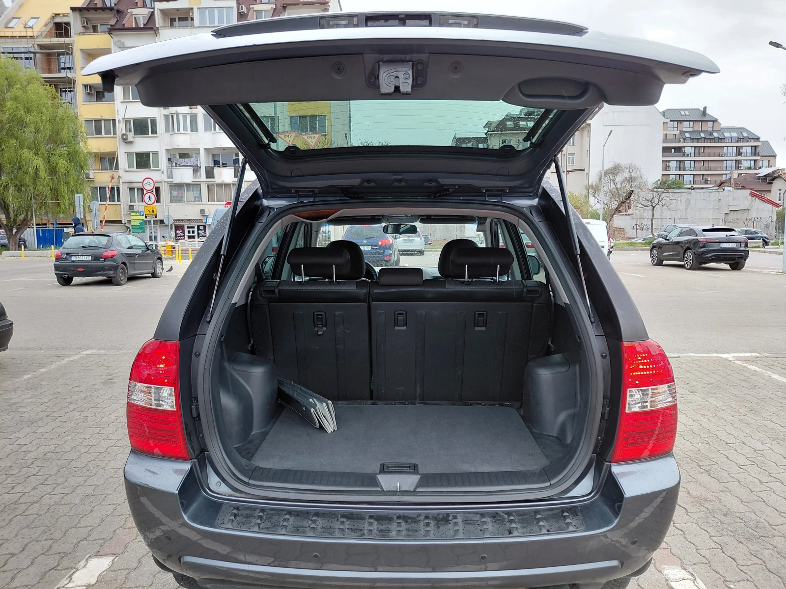 Kia Sportage, снимка 9 - Автомобили и джипове - 54573495