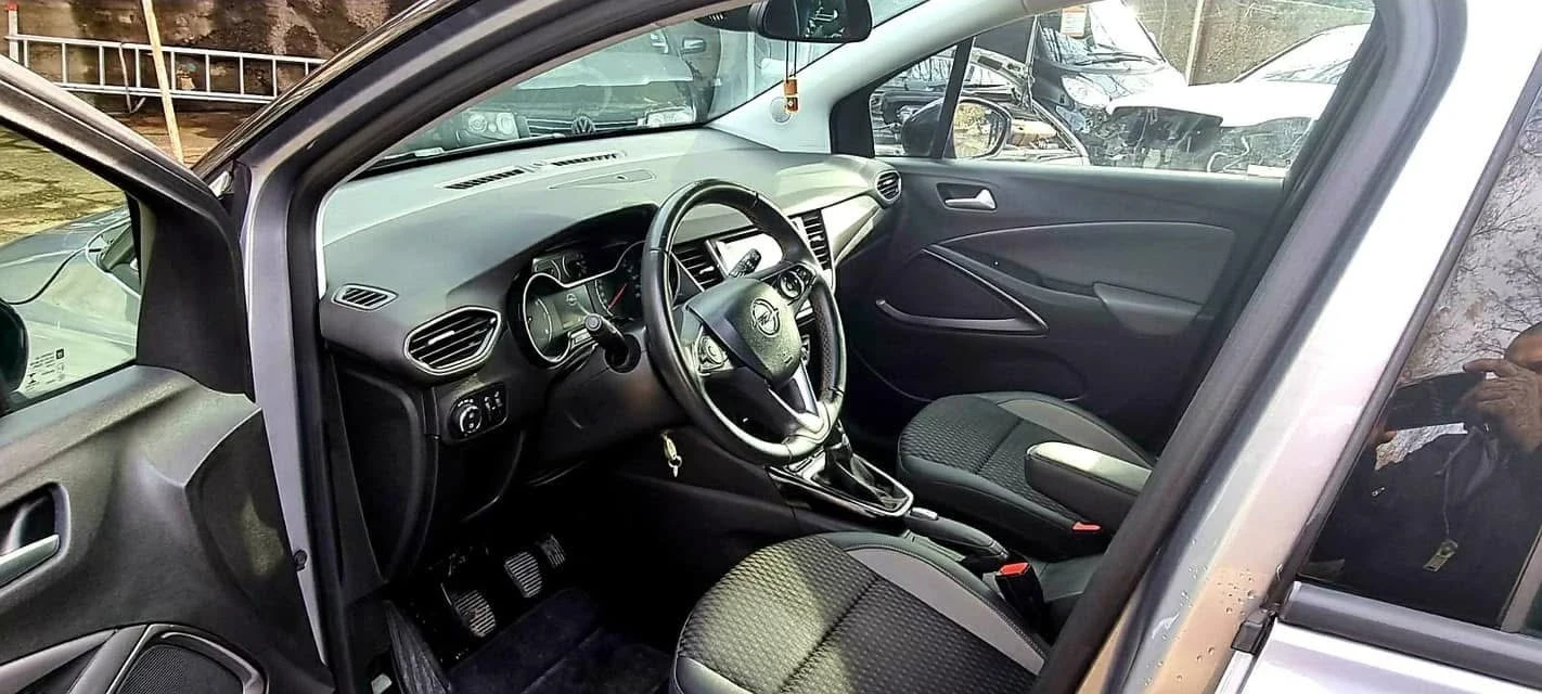 Opel Crossland X, снимка 7 - Автомобили и джипове - 54576724