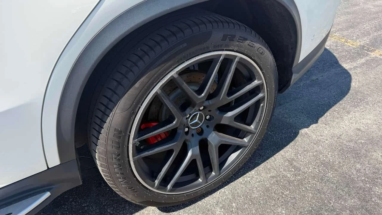 Mercedes-Benz GLE 63 S AMG ПОДГРЕВИ * ПАНО * KEYLESS * ОБДУХВАНЕ * CARFAX, снимка 7 - Автомобили и джипове - 54611441
