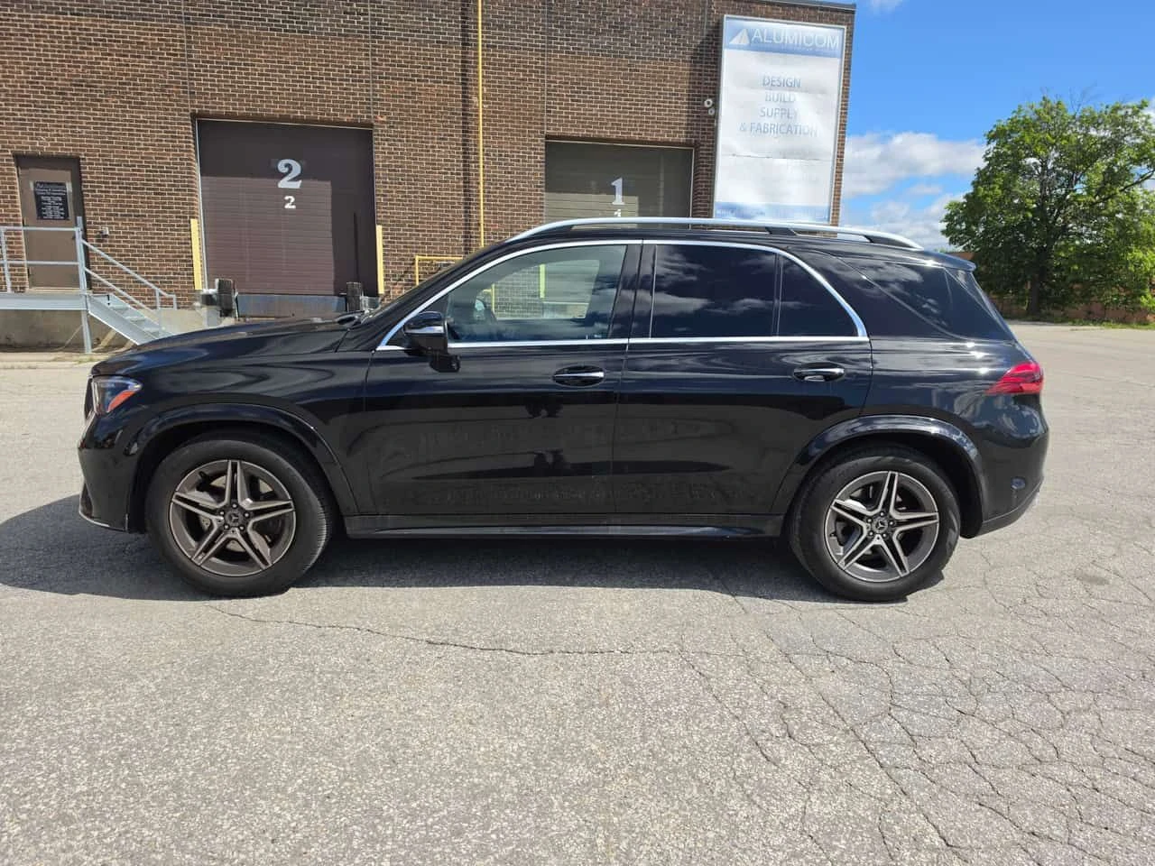 Mercedes-Benz GLE 350 ОБДУХВАНЕ/ПАНОРАМА/BURMESTER/HUD/360, снимка 3 - Автомобили и джипове - 54923558