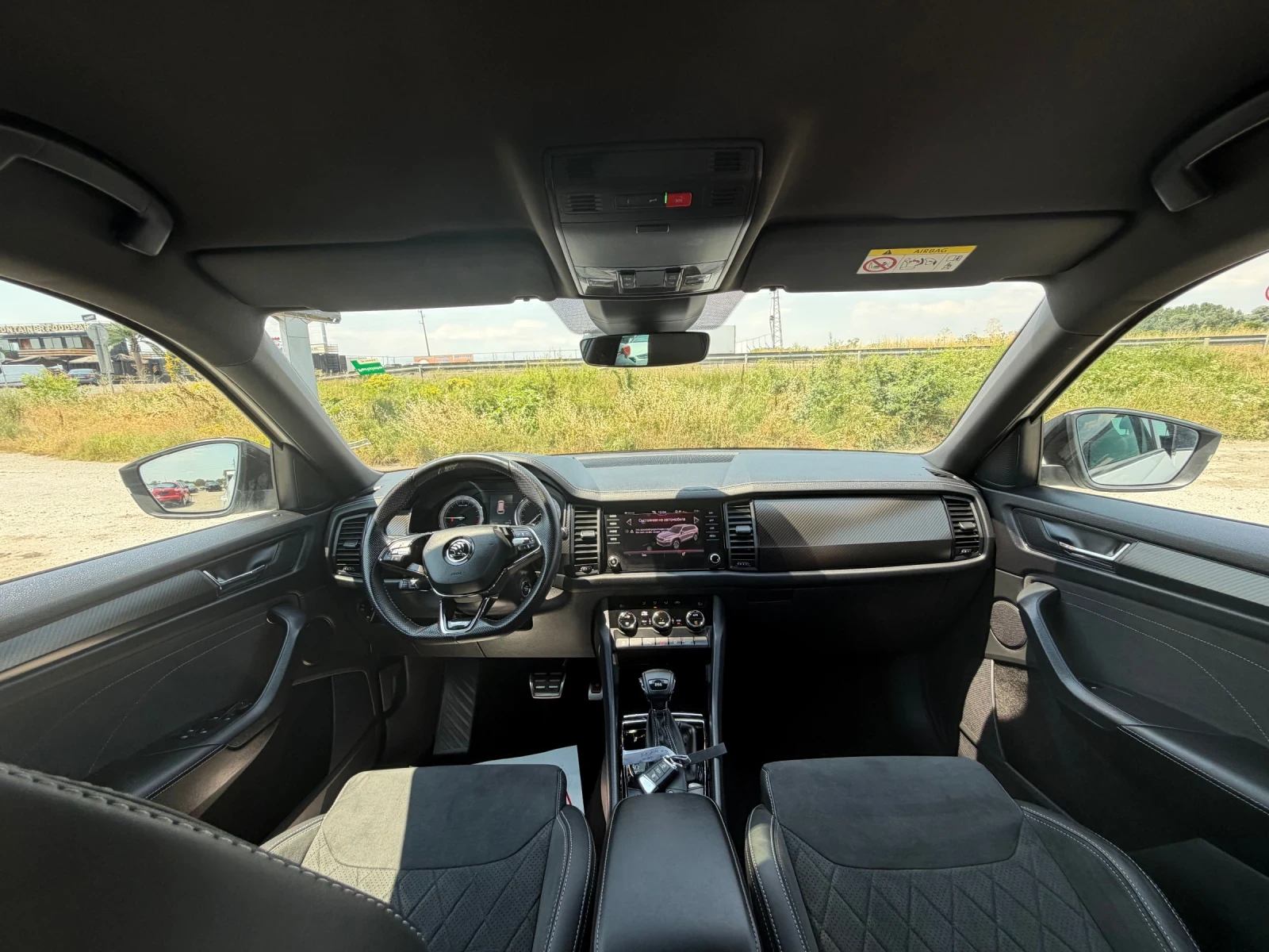 Skoda Kodiaq 2.0TDI SPORTLINE/FACE/LED/ACC/CARPLAY/ ОТ ШКОДА!!, снимка 16 - Автомобили и джипове - 55085814