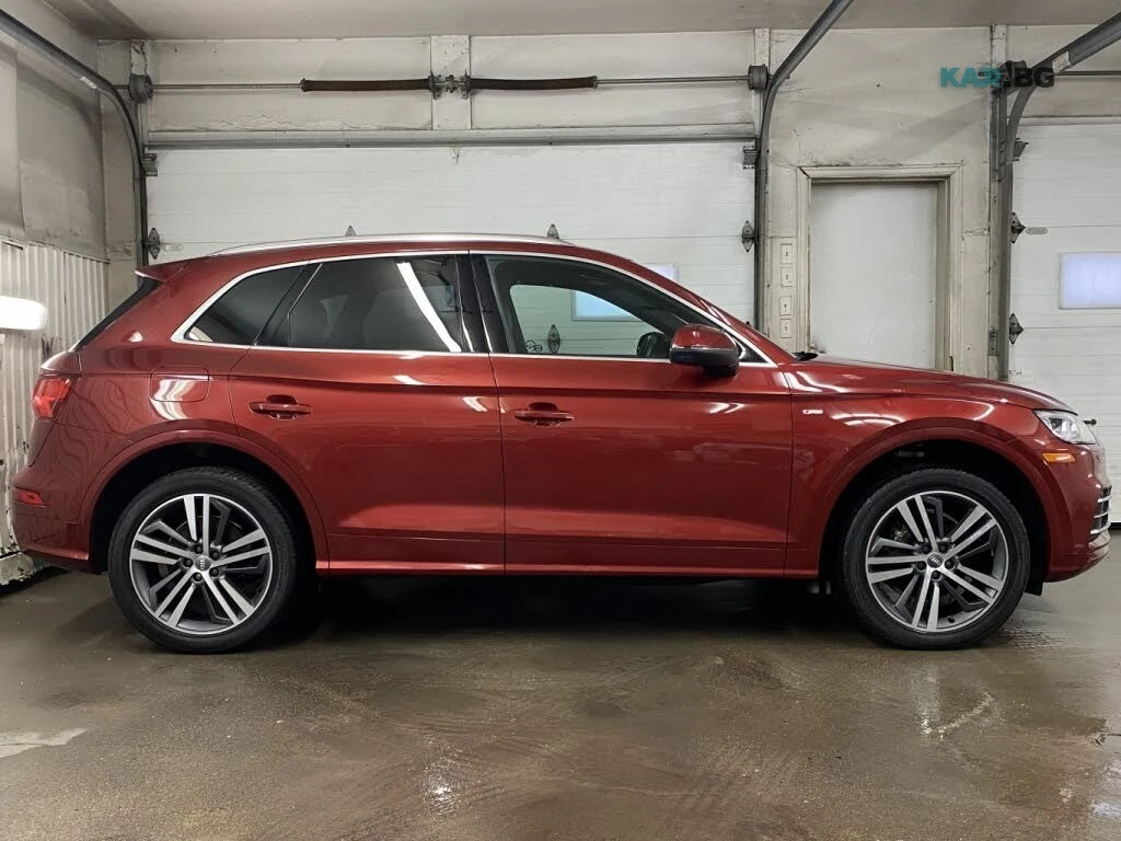 Audi Q5 * TECHNIK* * HeadUp* AвтоКредит* (ЦЕНА ДО БГ), снимка 7 - Автомобили и джипове - 55108280