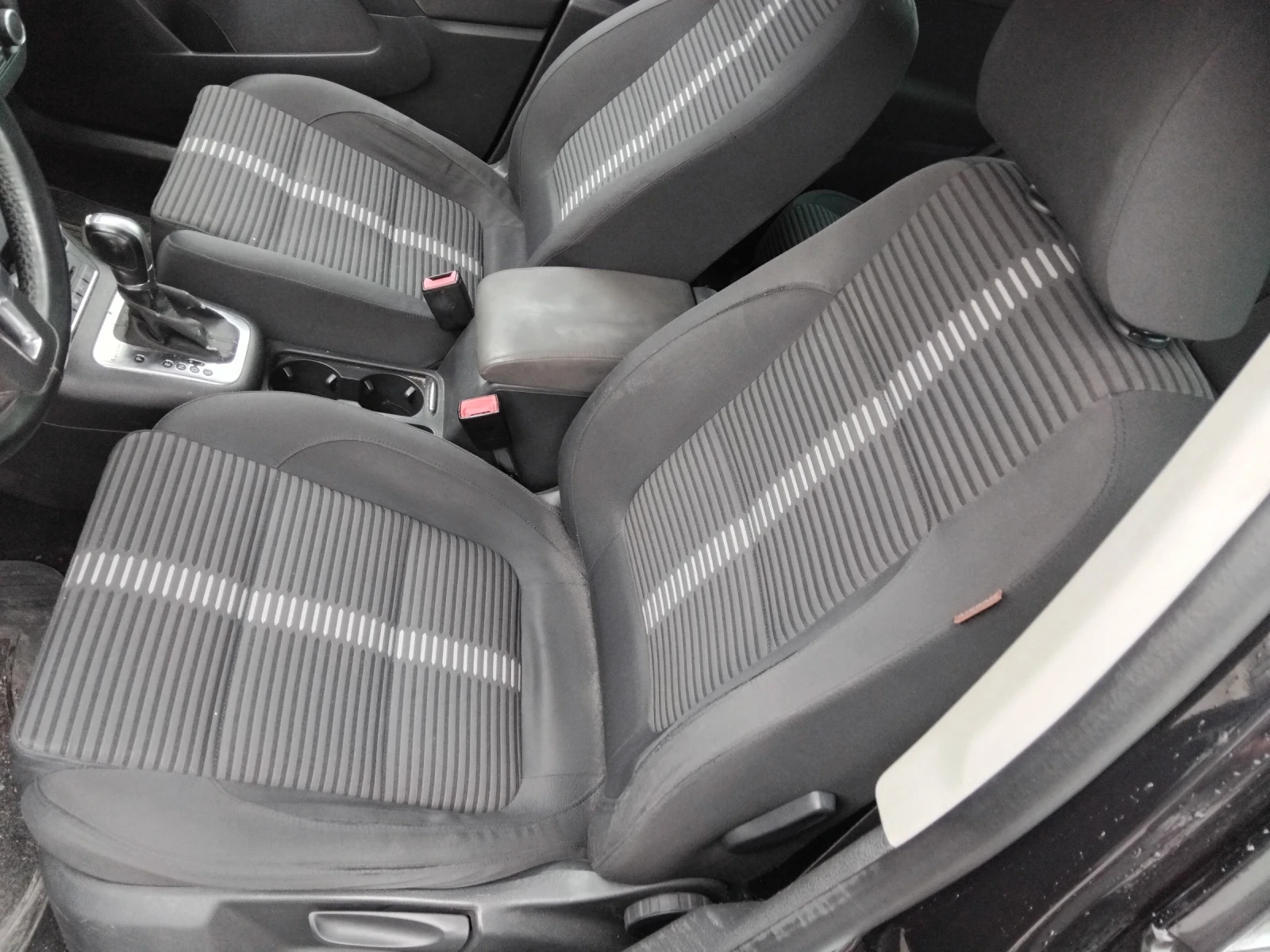 VW Tiguan, снимка 10 - Автомобили и джипове - 55514358