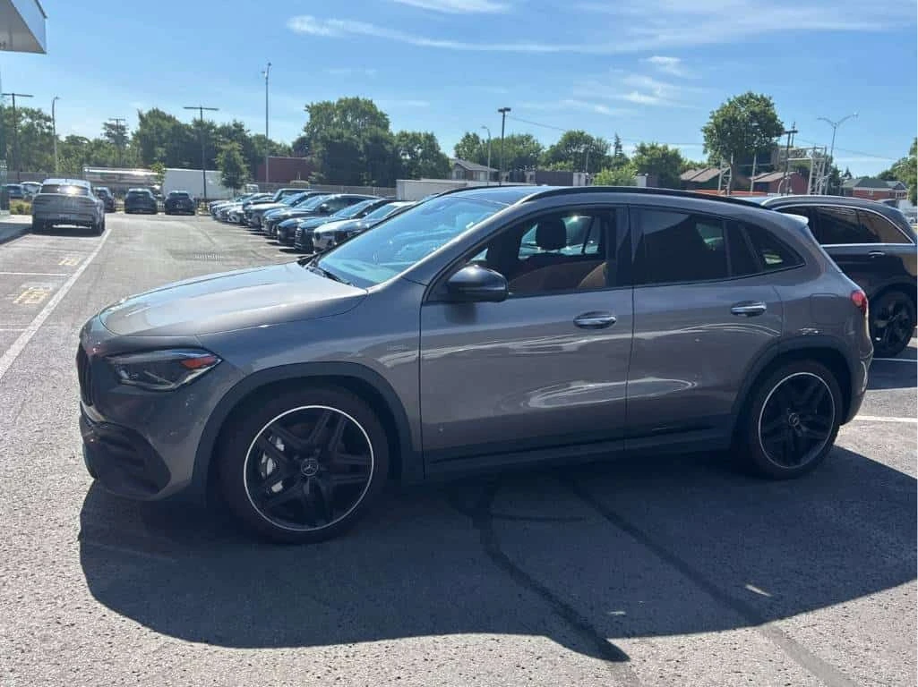 Mercedes-Benz GLA * AMG 35 * CARFAX * , снимка 2 - Автомобили и джипове - 55515191