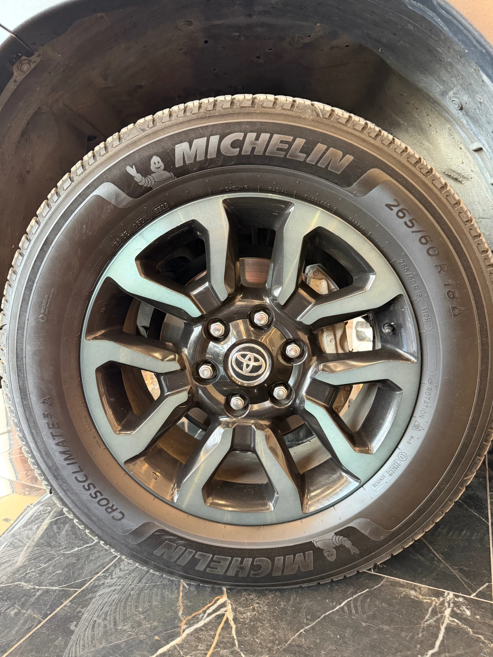 Toyota Hilux INVINCIBLE  | Mobile.bg � ����������� 14