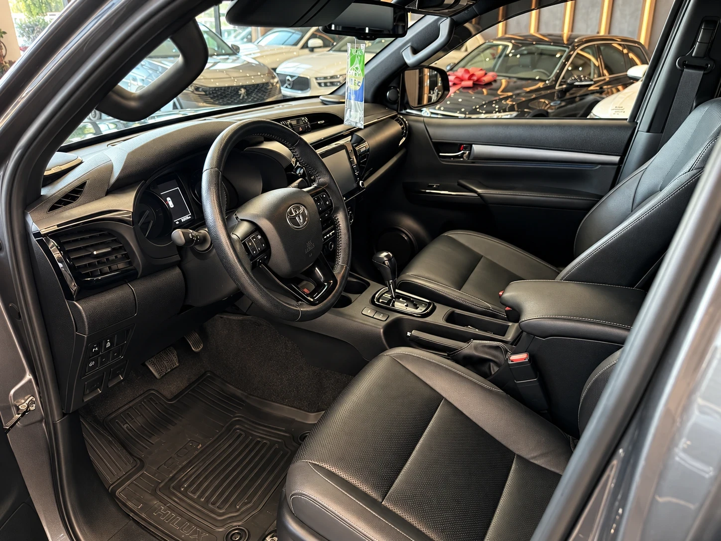 Toyota Hilux INVINCIBLE  | Mobile.bg � ����������� 8