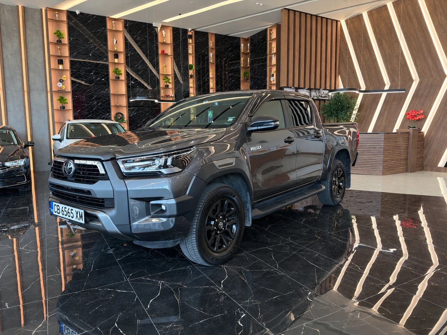 Toyota Hilux INVINCIBLE  | Mobile.bg � ����������� 1