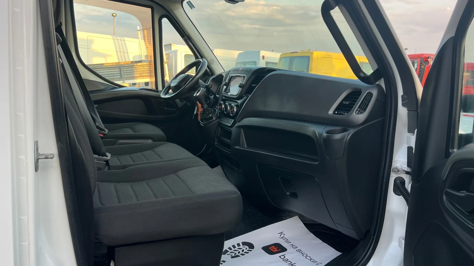 Iveco Daily 3.0 180 Hi-Matic, снимка 12 - Бусове и автобуси - 55617522
