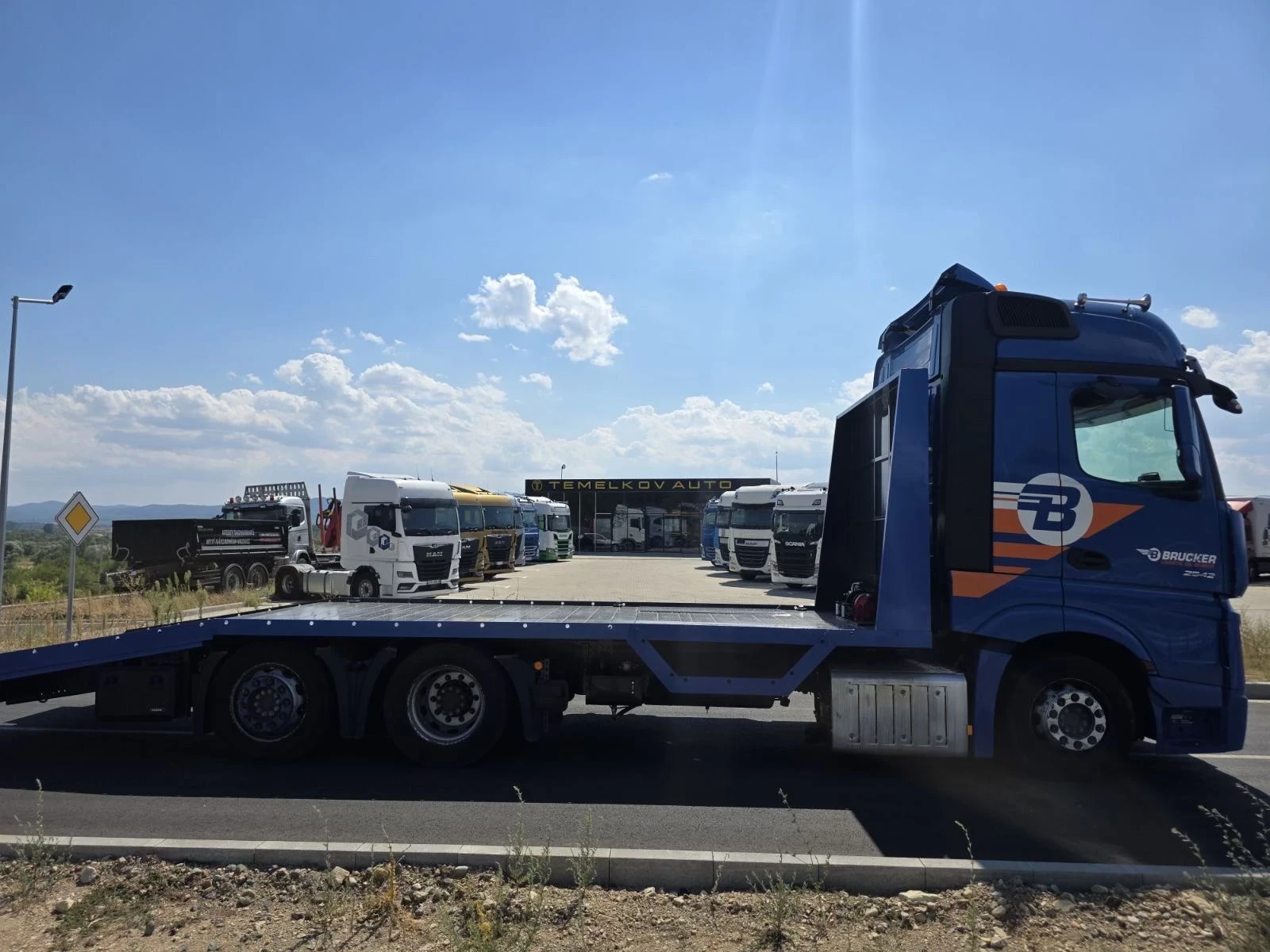 Mercedes-Benz Arocs, снимка 7 - Камиони - 55835107