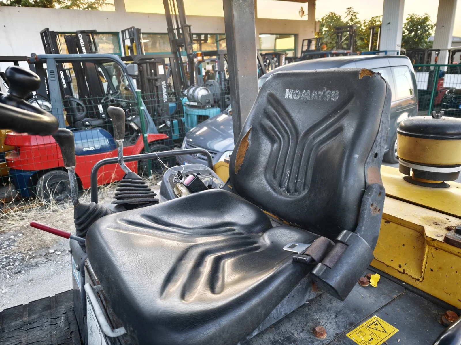 Мини челни товарачи Komatsu WL30 НОВ ВНОС ЯПОНИЯ, снимка 6 - Индустриална техника - 56014220