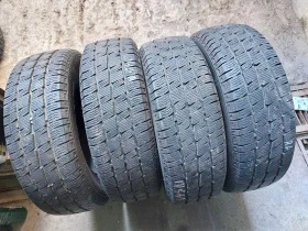 Гуми Зимни 215/65R16, снимка 1 - Гуми и джанти - 40475836