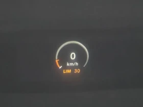 Mercedes-Benz C 220, снимка 17